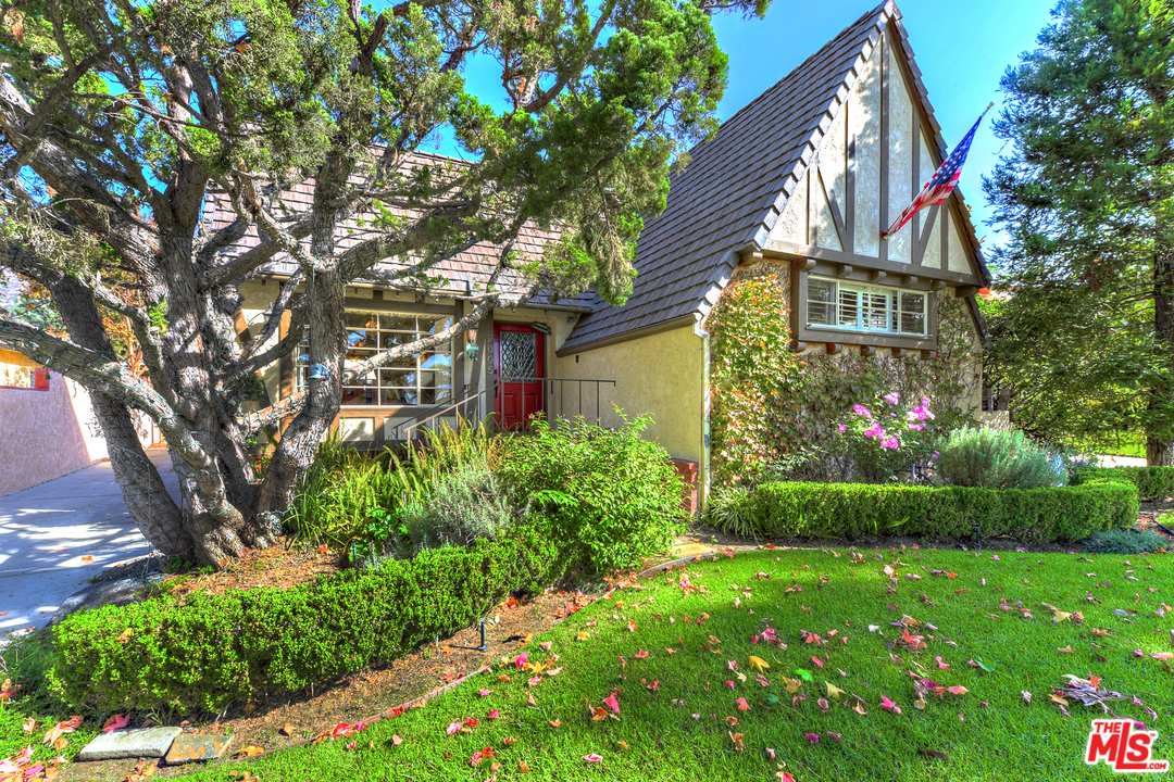 2005 Chilton Drive Glendale, CA 91201 - Photo 2 of 32