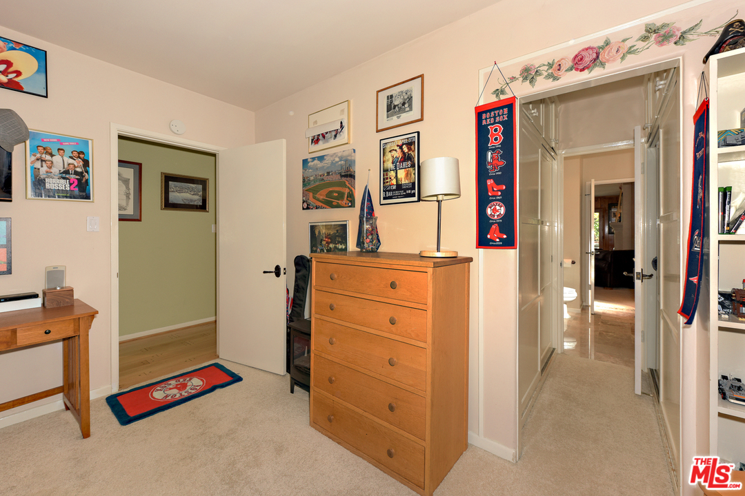 2005 Chilton Drive Glendale, CA 91201 - Photo 17 of 32