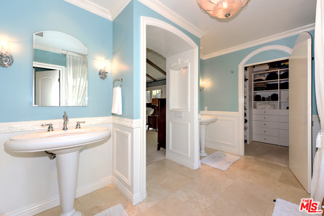 2005 Chilton Drive Glendale, CA 91201 - Photo 27 of 32