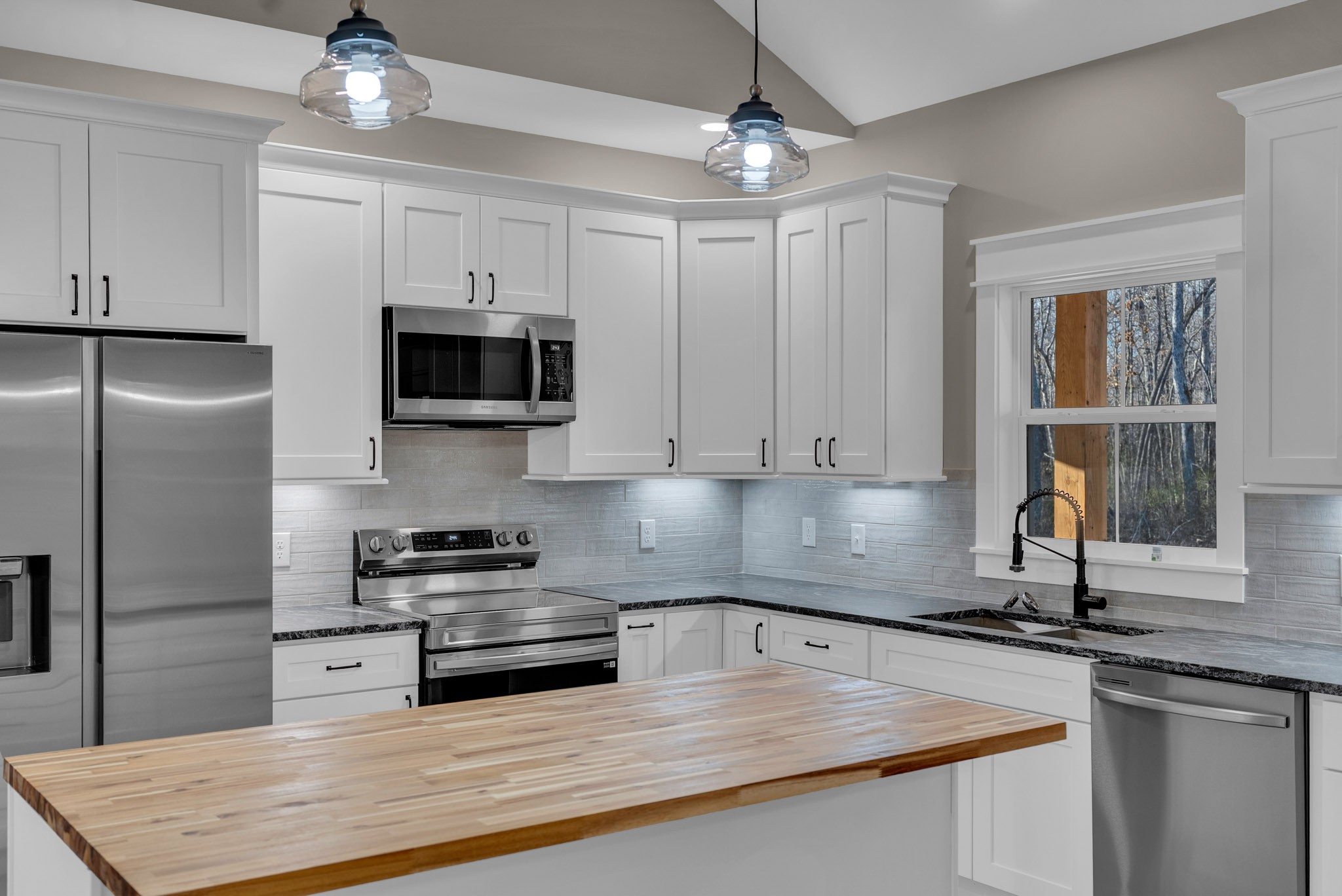 833 Dripping Springs Road Monterey, TN 38574 - Photo 18 of 45