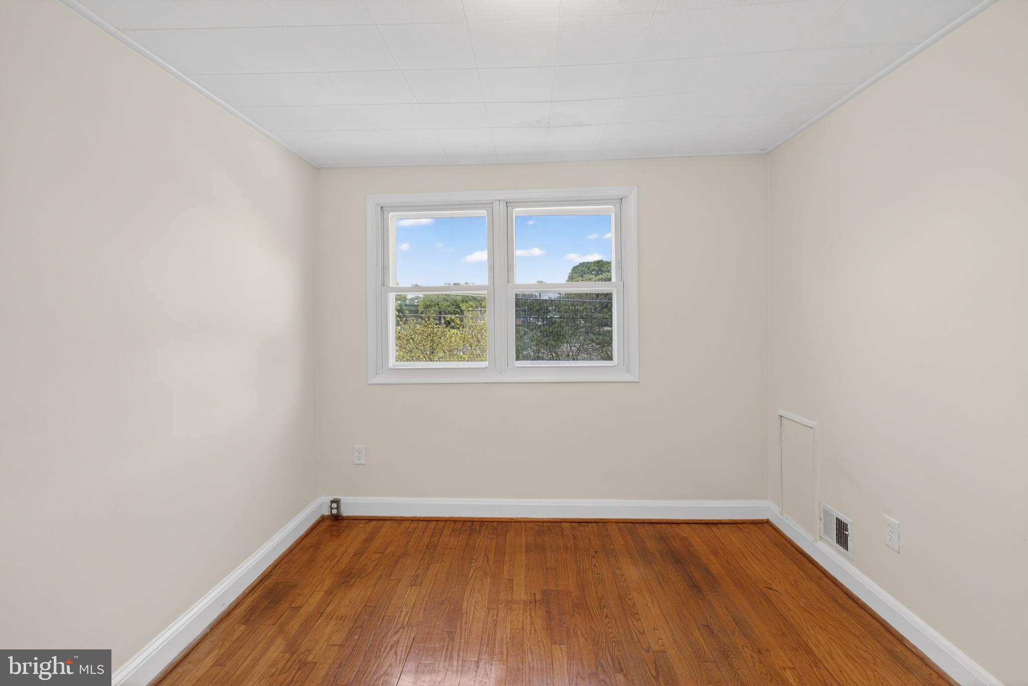 2233 Firethorn Road Baltimore, MD 21220 - Photo 16 of 40