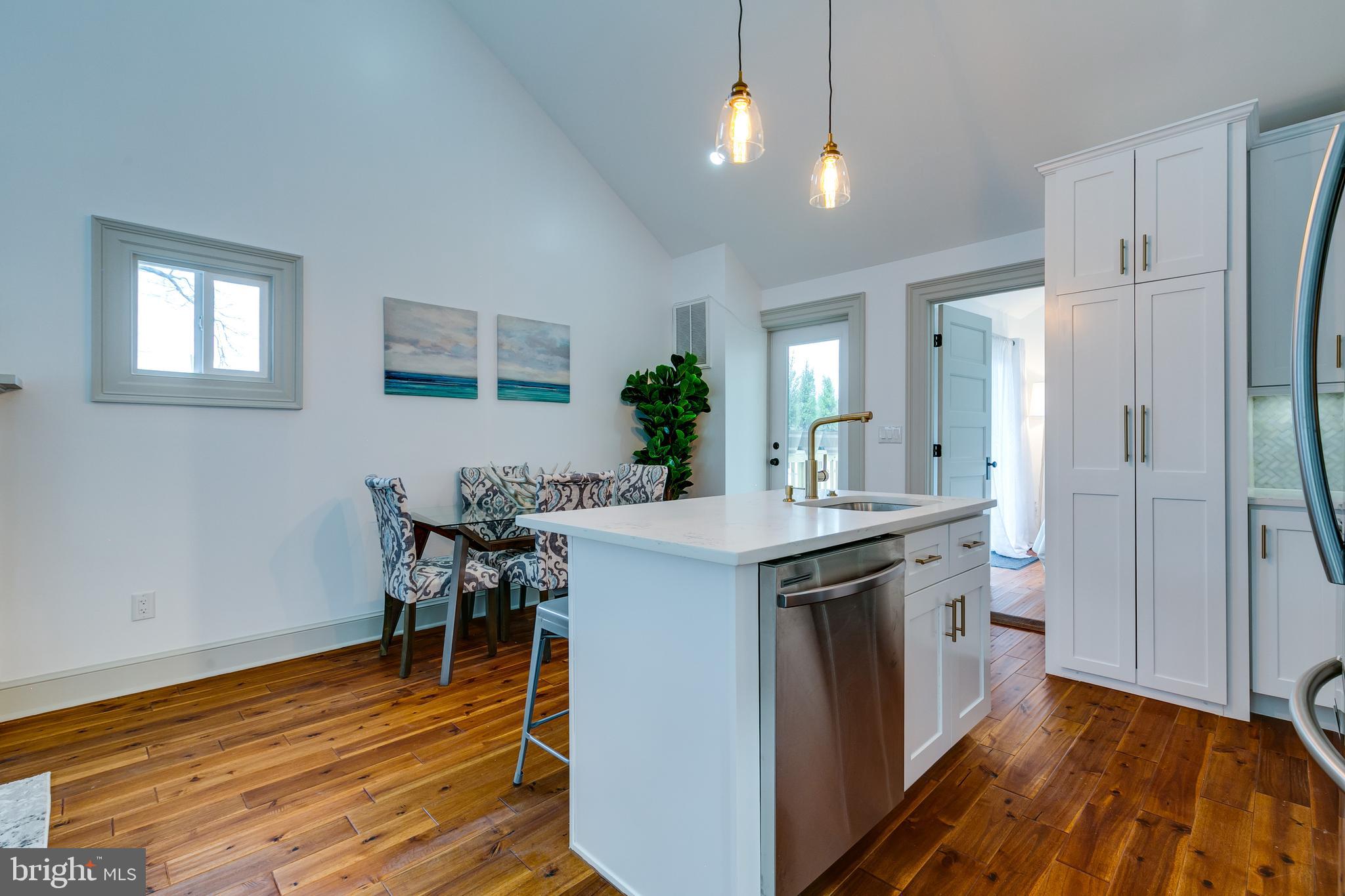 6208 Woodley Road Clinton, MD 20735 - Photo 13 of 38