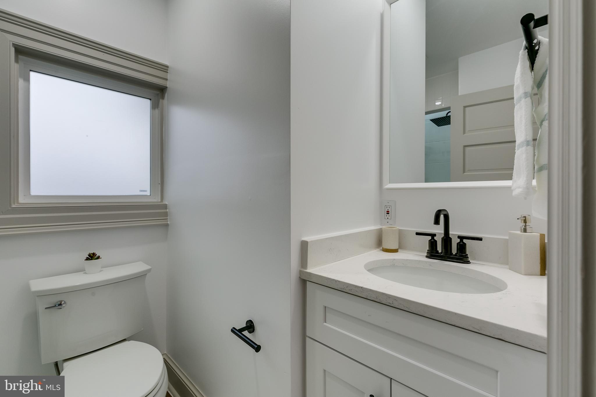 6208 Woodley Road Clinton, MD 20735 - Photo 20 of 38