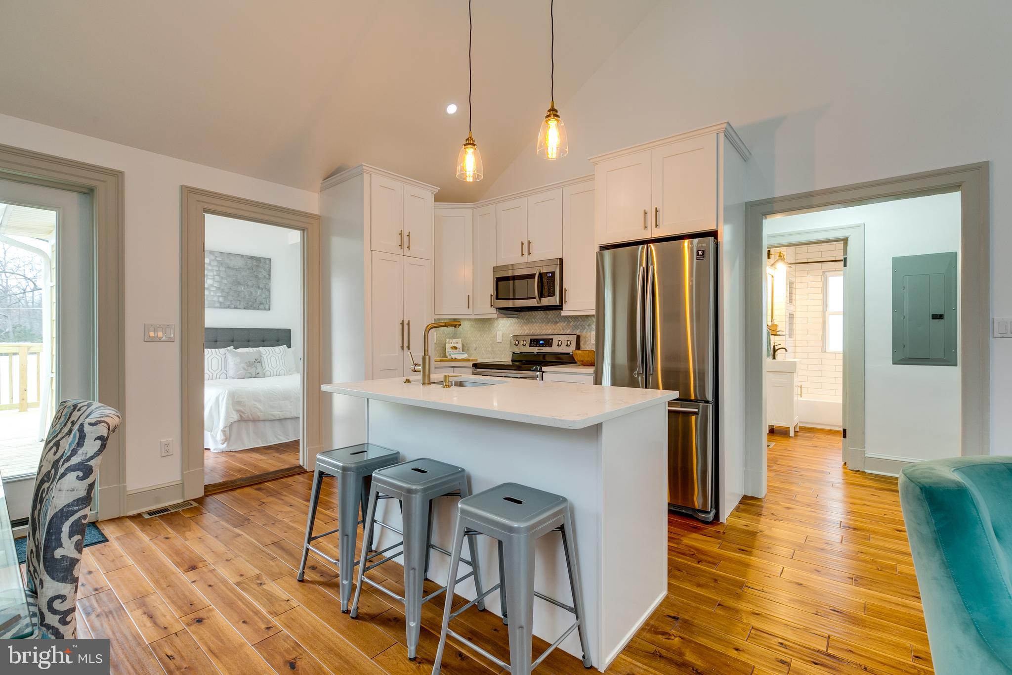6208 Woodley Road Clinton, MD 20735 - Photo 8 of 38