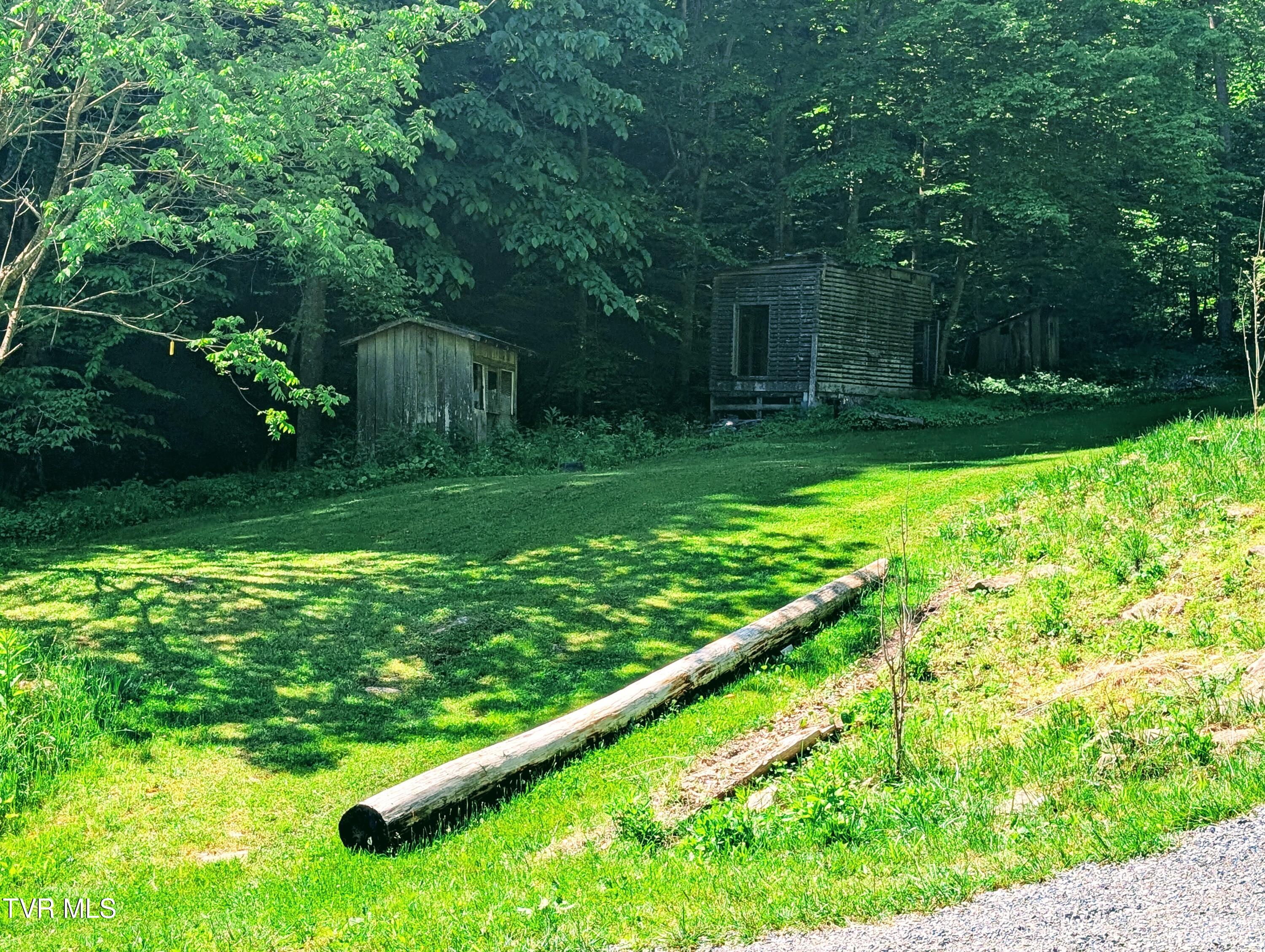 3058 Aily Road Dante, VA 24237 - Photo 19 of 54 1000022420