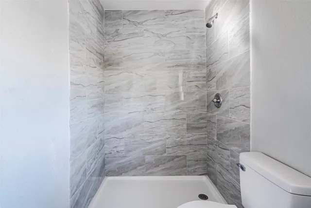 $1,950 | 1819 Pecan Street, Bastrop, TX 78602