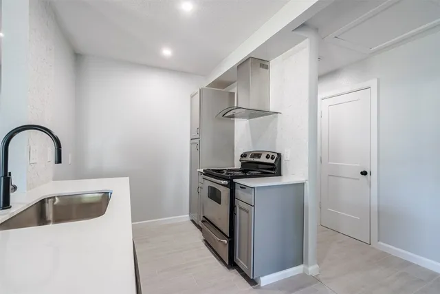 $1,950 | 1819 Pecan Street, Bastrop, TX 78602