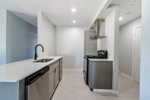 $1,950 | 1819 Pecan Street, Bastrop, TX 78602