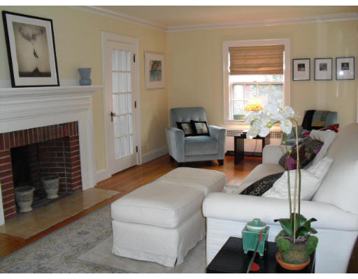 109 Walnut Hill Road Newton, MA 02461 - Photo 3 of 13