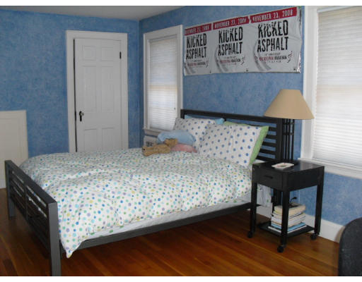 109 Walnut Hill Road Newton, MA 02461 - Photo 8 of 13