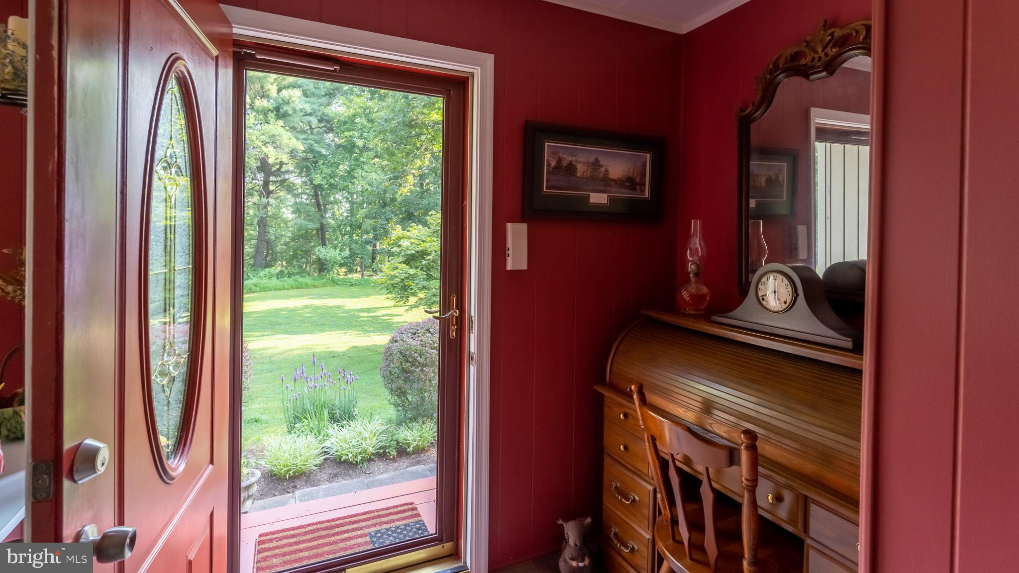 18 Saw Mill Road Pottstown, PA 19465 - Photo 5 of 35 Gallery Image 5