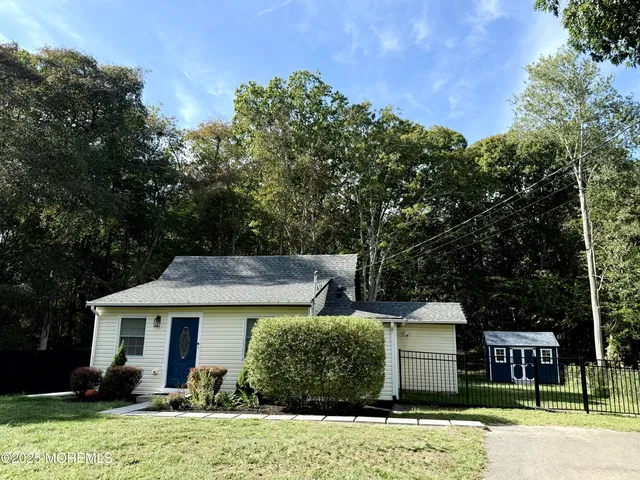 $389,000 | 132 West 2nd Street, Howell, NJ 07731