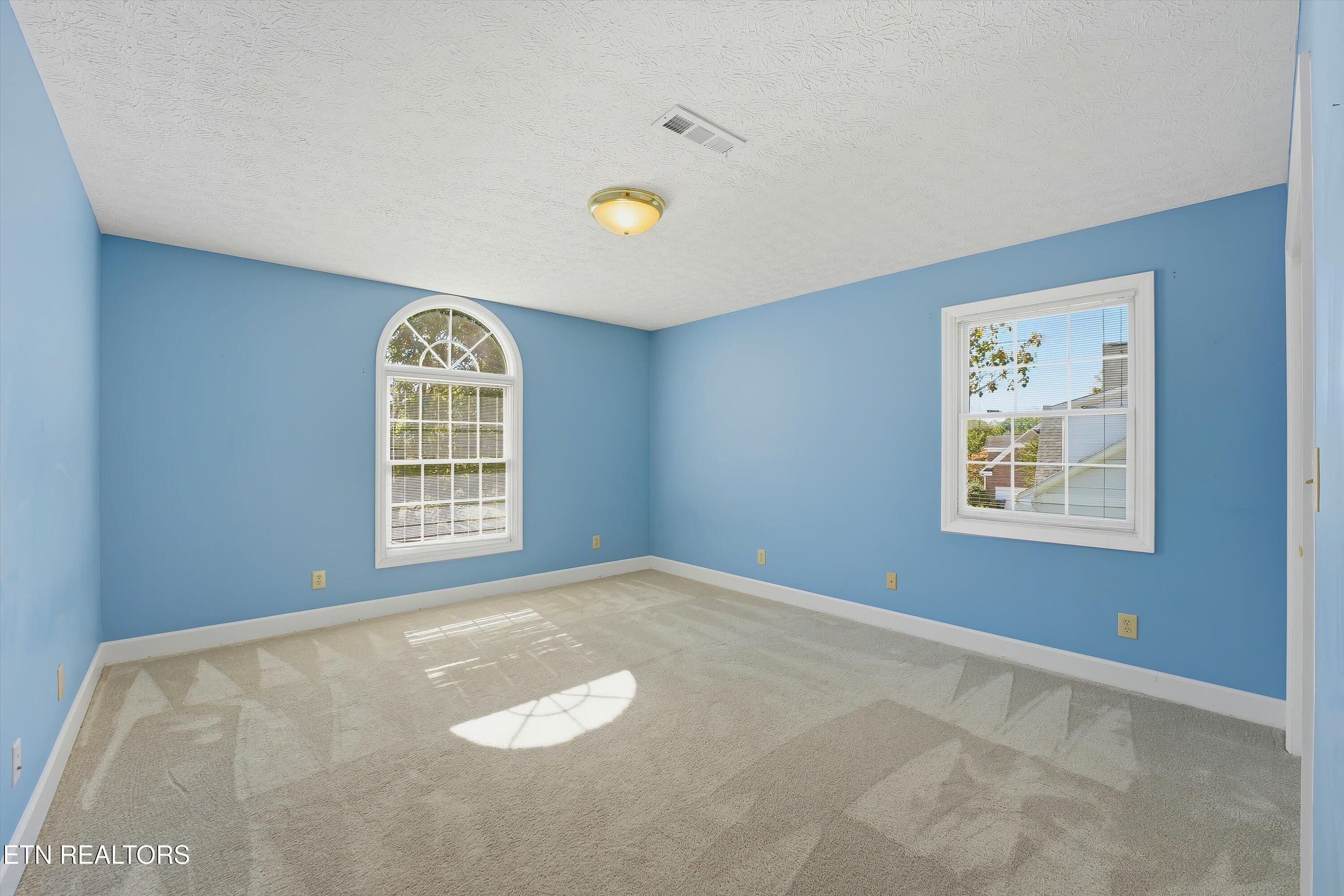 17 Raintree Place Oak Ridge, TN 37830 - Photo 18 of 35 27-17 Raintree Place-27