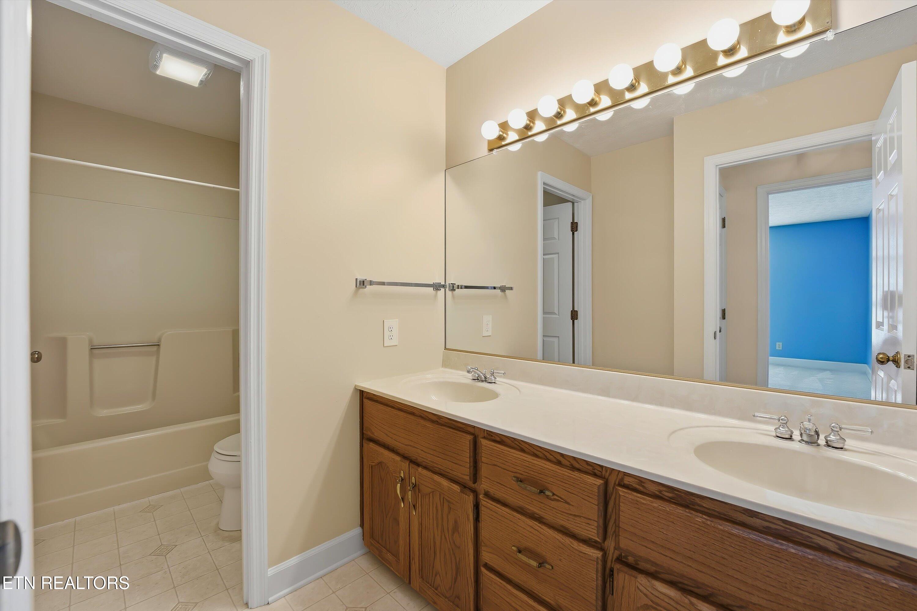 17 Raintree Place Oak Ridge, TN 37830 - Photo 19 of 35 28-17 Raintree Place-28