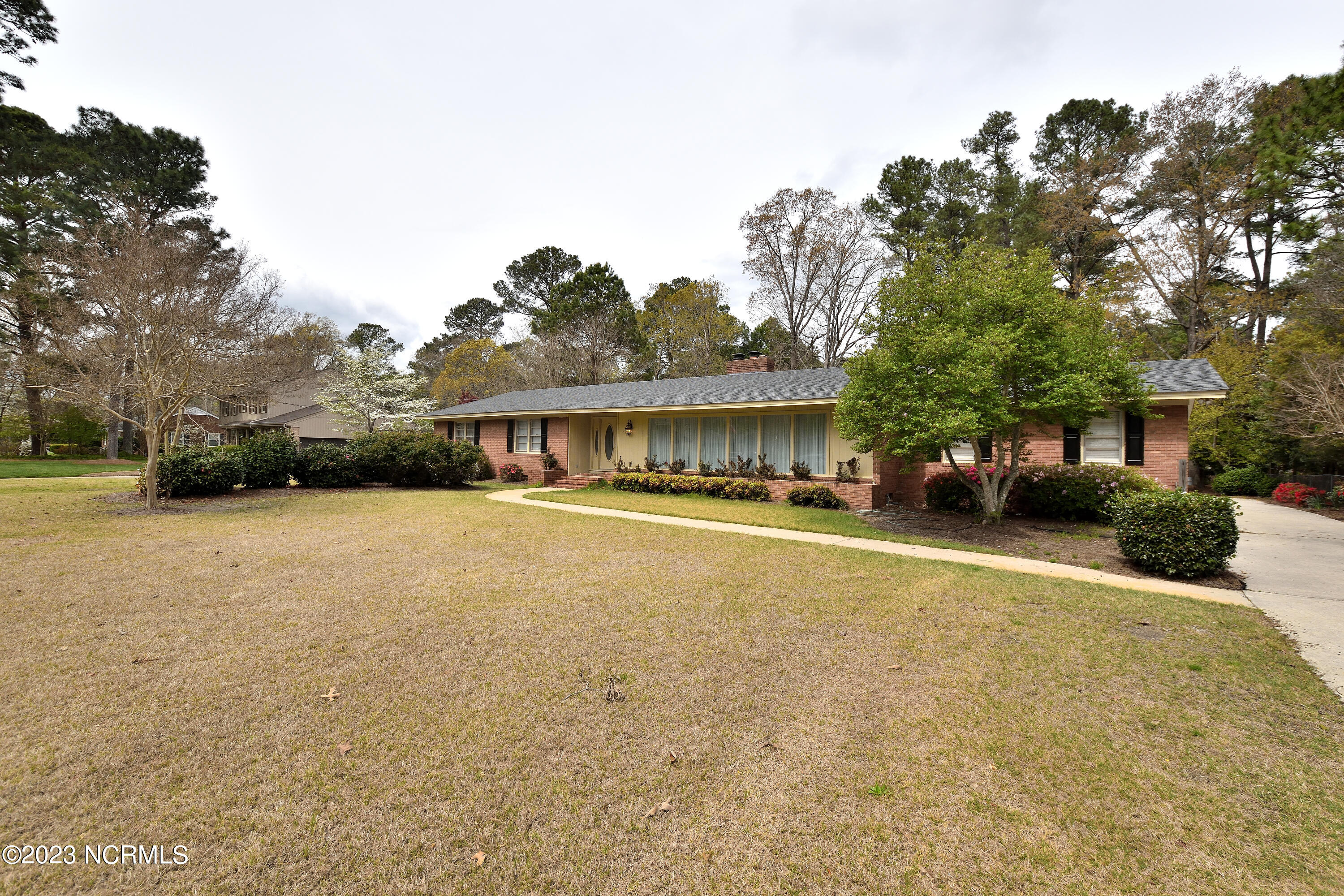 4004 Hawthorne Road Rocky Mount, NC 27804 - Photo 3 of 39 Large yard front and back