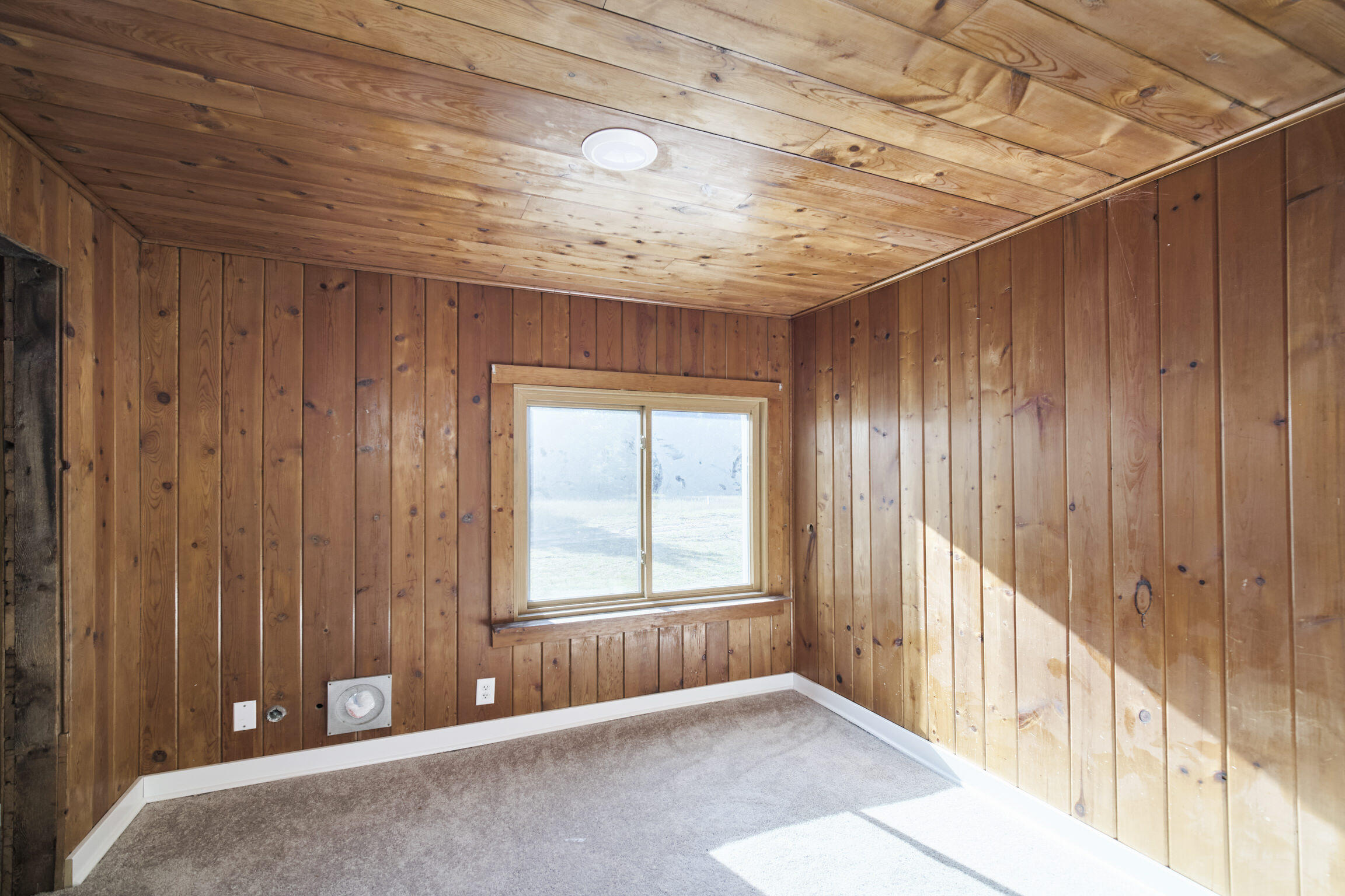 2264 Revolt Road Manistee, MI 49660 - Photo 18 of 41 Bedroom 2