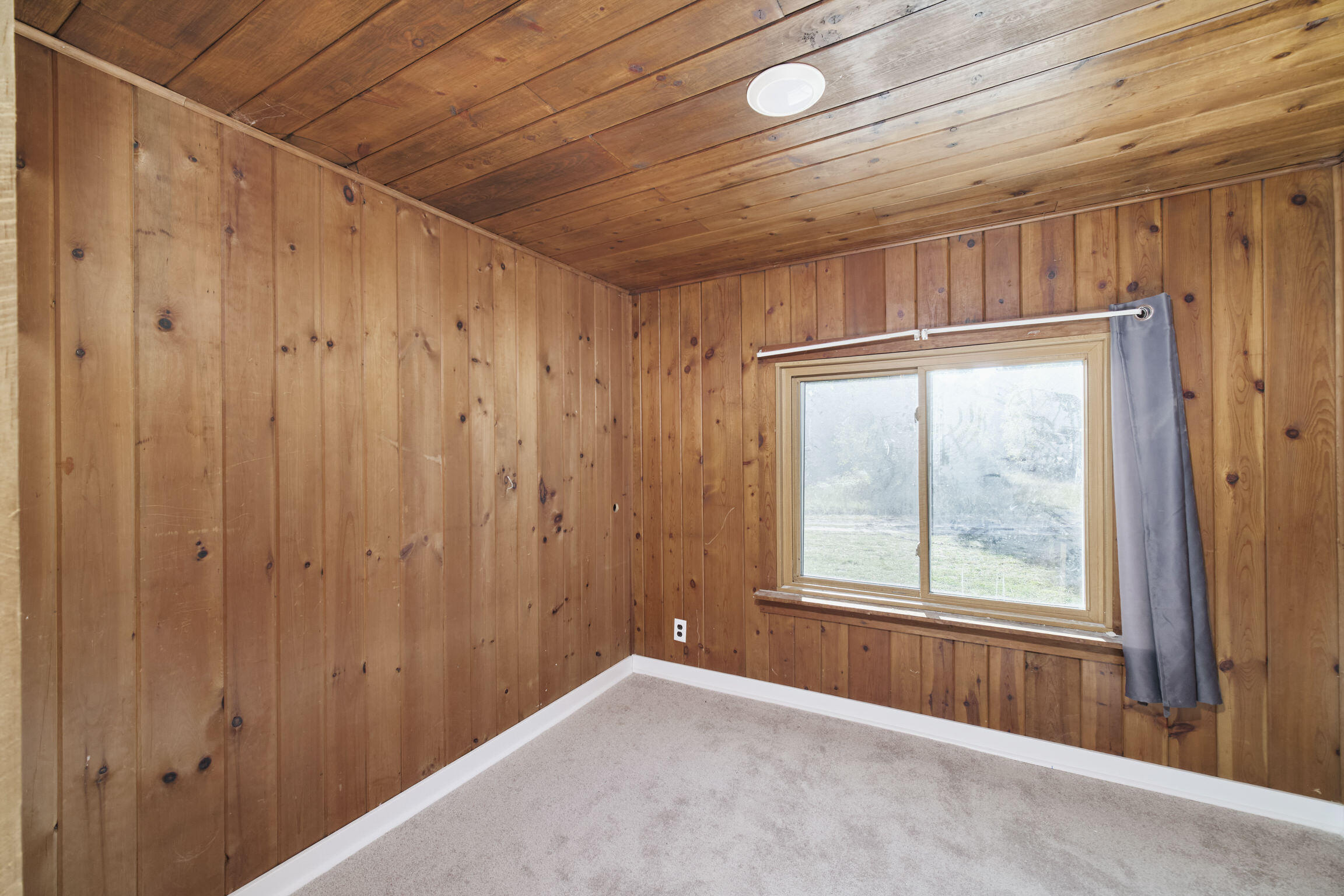 2264 Revolt Road Manistee, MI 49660 - Photo 21 of 41 Bedroom