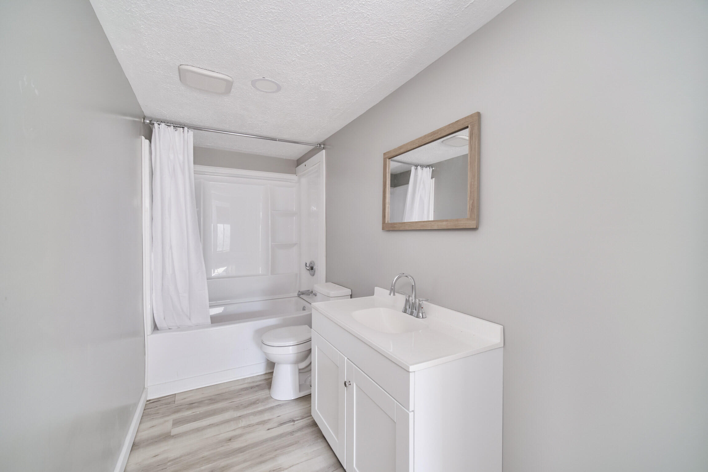 2264 Revolt Road Manistee, MI 49660 - Photo 23 of 41 Bathroom