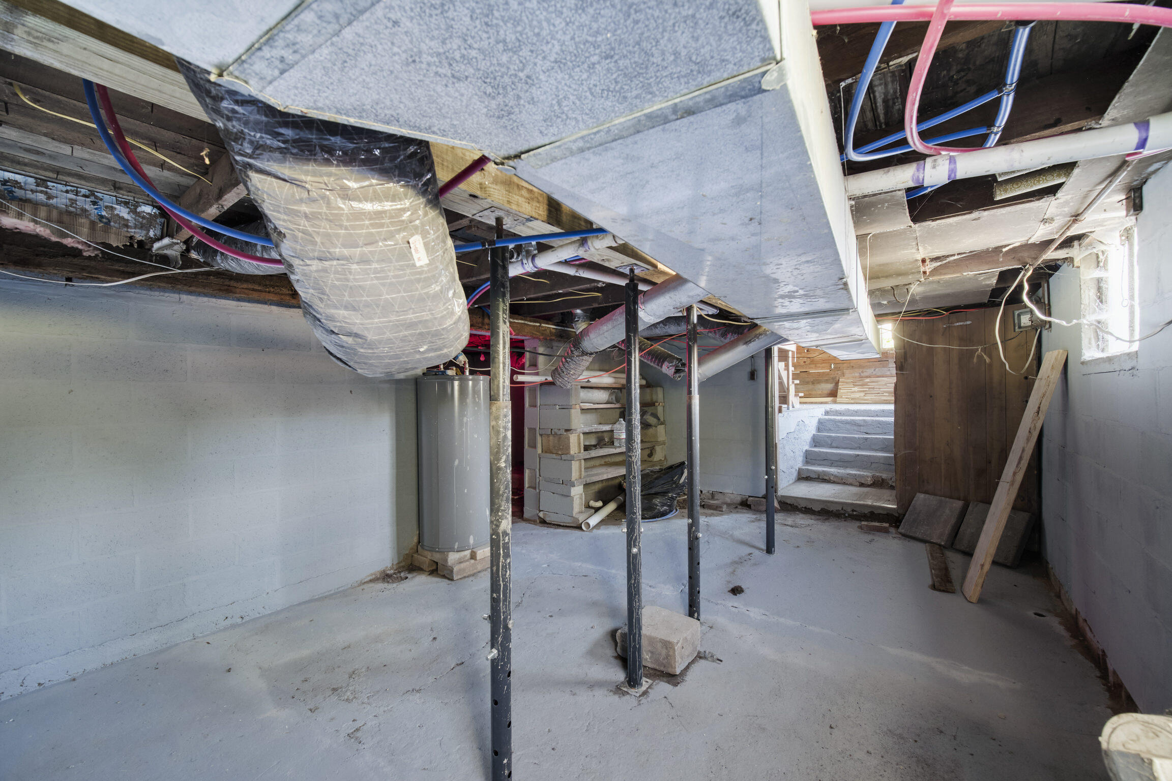 2264 Revolt Road Manistee, MI 49660 - Photo 33 of 41 Basement