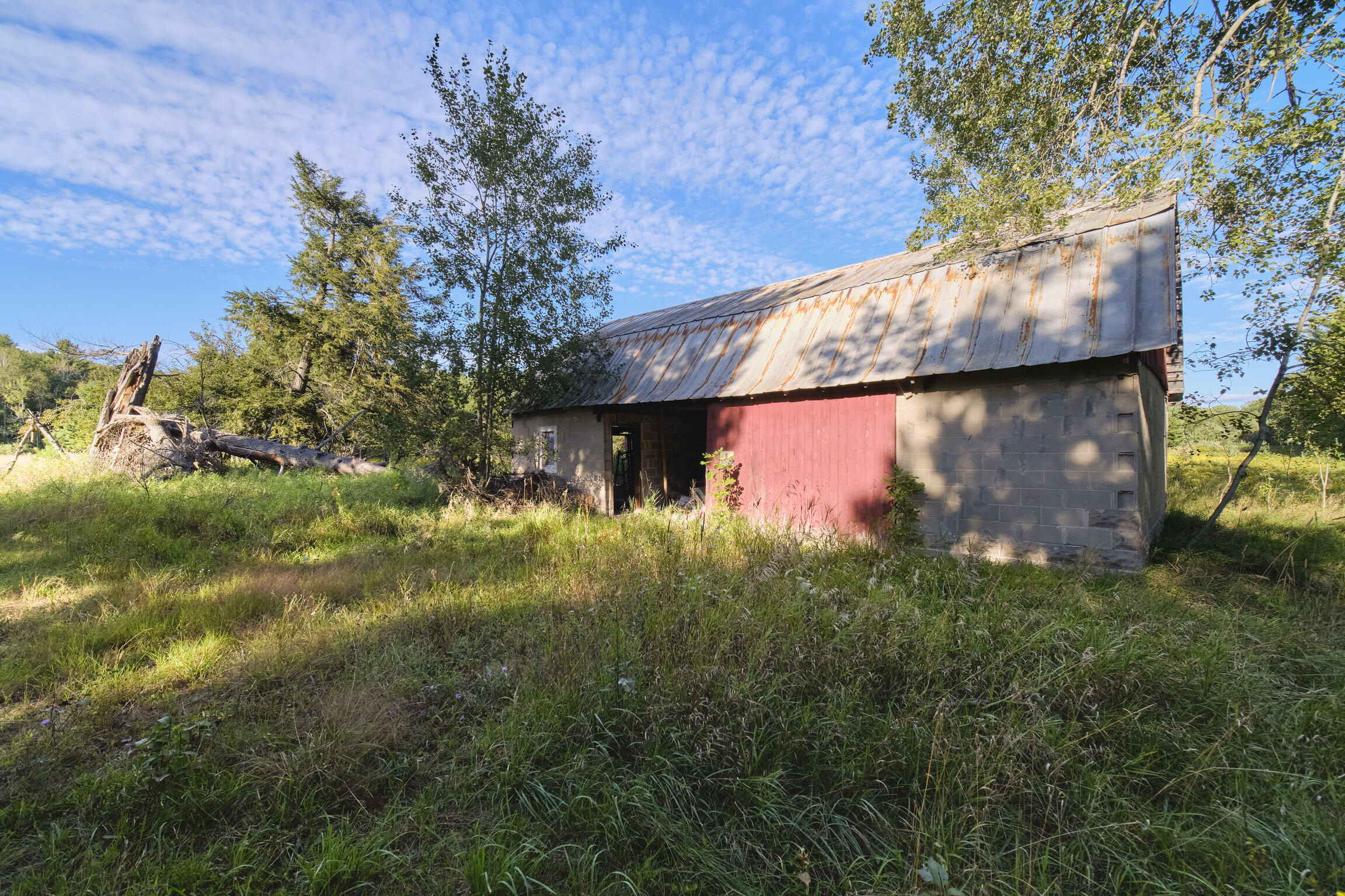 2264 Revolt Road Manistee, MI 49660 - Photo 39 of 41 Barn
