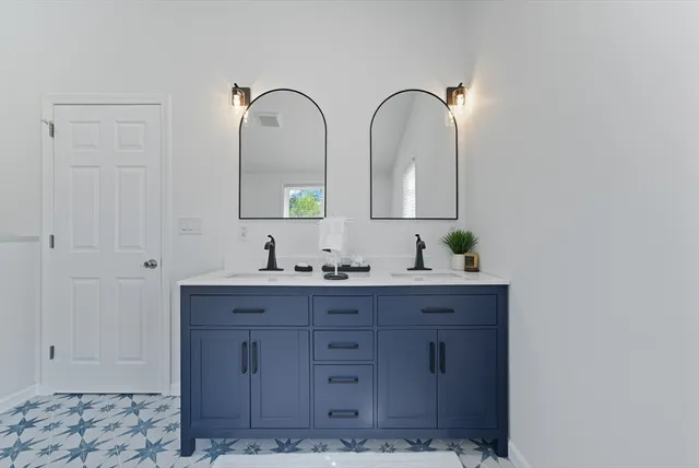 $699,900 | 70 Sroka Lane, Ludlow, MA 01056