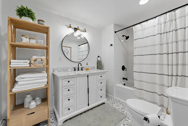 $699,900 | 70 Sroka Lane, Ludlow, MA 01056