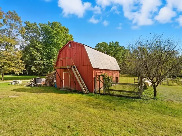 $699,900 | 70 Sroka Lane, Ludlow, MA 01056