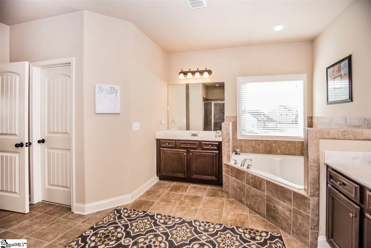 221 Red Orchid Road Simpsonville, SC 29681 - Photo 22 of 35 Gallery Image 22