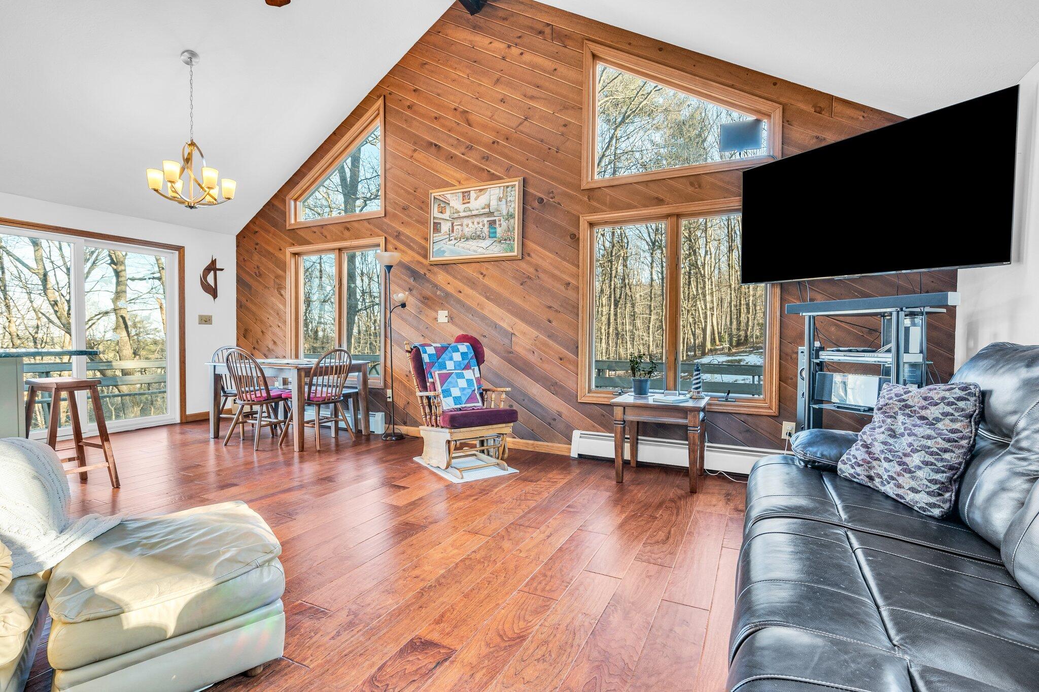10 Groundnut Hill Road Cape Neddick, ME 03902 - Photo 15 of 54 10 groundnut living area 2