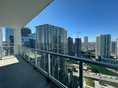 55 Southeast 6th Street, Unit 4100 Miami, FL 33131 - Photo 2 of 10 a view of balcony with city
