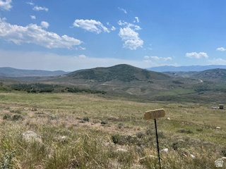 338 East Parkview Road, Unit 302 Coalville, UT 84017 - Photo 3 of 8