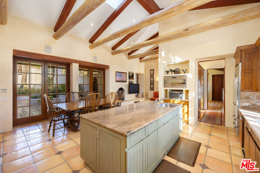 25127 Jim Bridger Road Hidden Hills, CA 91302 - Photo 14 of 50