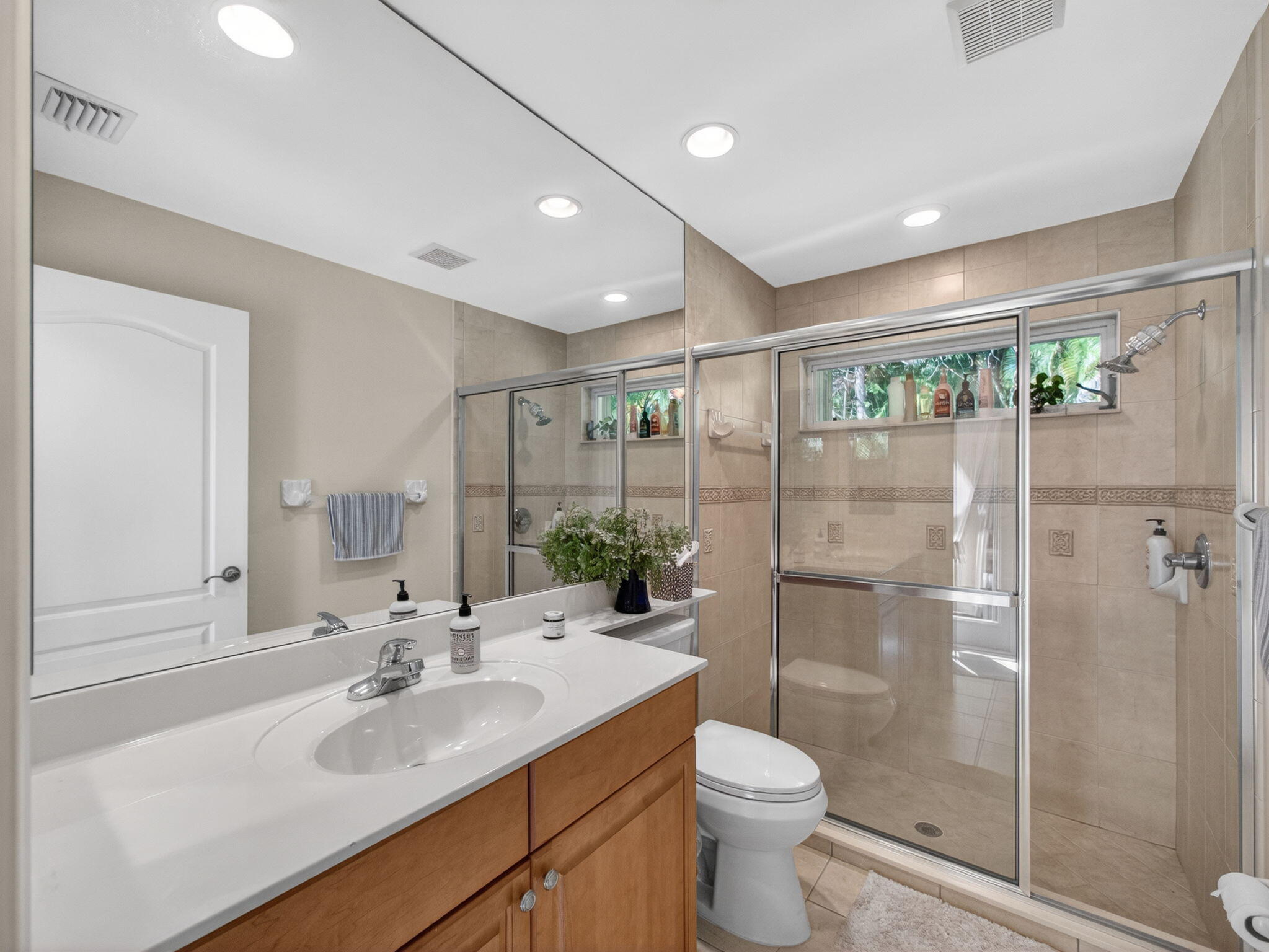 8388 Southwest Masthead Drive Stuart, FL 34997 - Photo 26 of 35 Bathroom 3