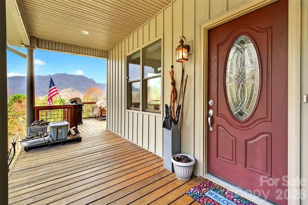 a view of a entryway door of the house