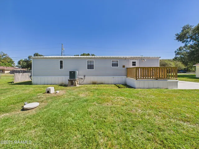 $1,400 | 104 St Jude Street, Scott, LA 70583