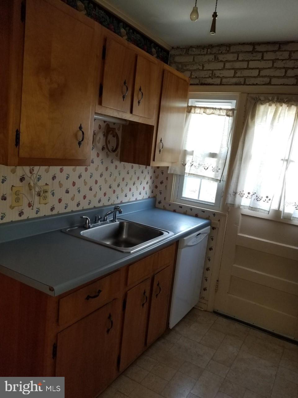 1609 Feldbrook Road Baltimore, MD 21286 - Photo 16 of 34 Gallery Image 16