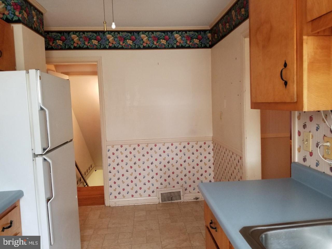 1609 Feldbrook Road Baltimore, MD 21286 - Photo 17 of 34 Space for Table