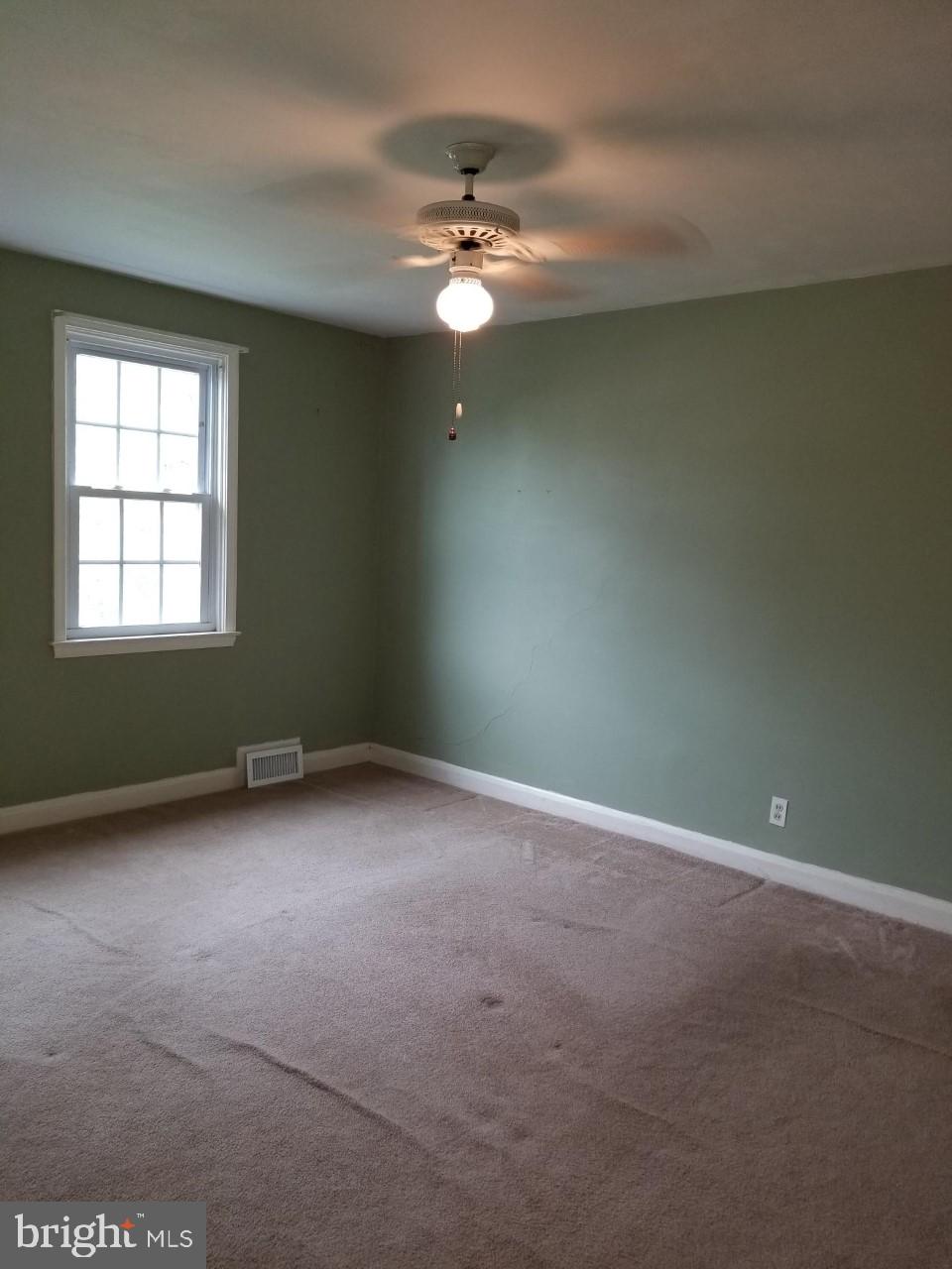 1609 Feldbrook Road Baltimore, MD 21286 - Photo 23 of 34 Master with Carpet