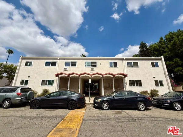 $275,000 | 7141 Coldwater Canyon Avenue, Unit 5, North Hollywood, CA 91605