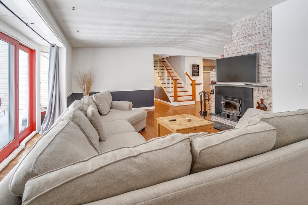 52 Clarissa Road Chelmsford, MA 01824 - Photo 16 of 42 Gallery Image 16