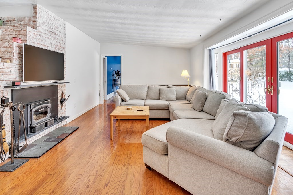 52 Clarissa Road Chelmsford, MA 01824 - Photo 17 of 42 Gallery Image 17
