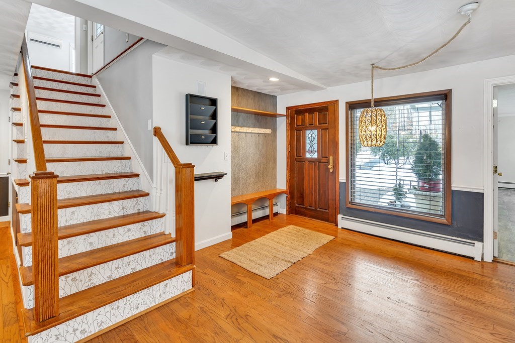 52 Clarissa Road Chelmsford, MA 01824 - Photo 2 of 42 Gallery Image 2