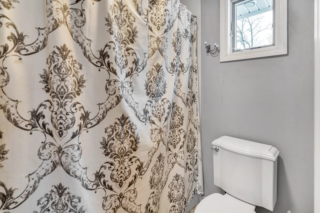 52 Clarissa Road Chelmsford, MA 01824 - Photo 34 of 42 Gallery Image 34