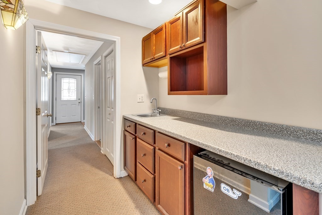 52 Clarissa Road Chelmsford, MA 01824 - Photo 36 of 42 Gallery Image 36