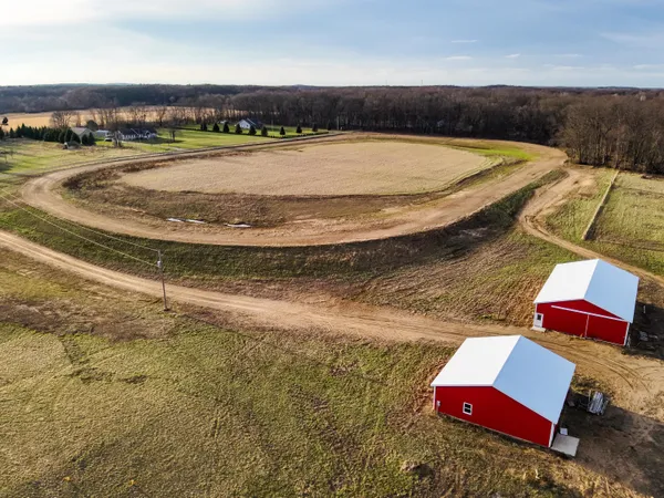 $390,000 | 2343 Skeeter Lane, Dansville, MI 48819