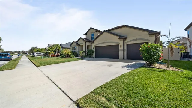 $789,900 | 13085 Utopia Loop, Bradenton, FL 34211