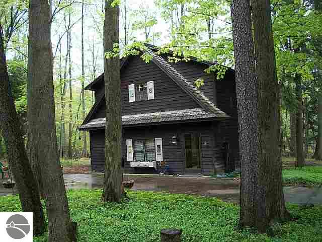 4103 East Duck Lake Road Grawn, MI 49637 - Photo 9 of 25 1741598-8.JPG