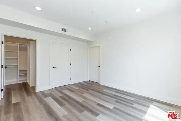 $5,150 | 857 North Hayworth Avenue, Unit 202, Los Angeles, CA 90046