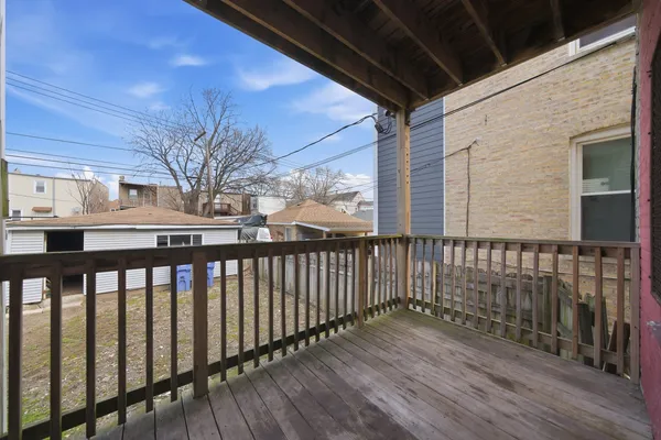 $1,700 | 4044 West Potomac Avenue, Unit 1, Chicago, IL 60651