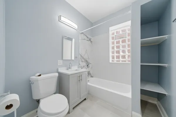 $1,700 | 4044 West Potomac Avenue, Unit 1, Chicago, IL 60651